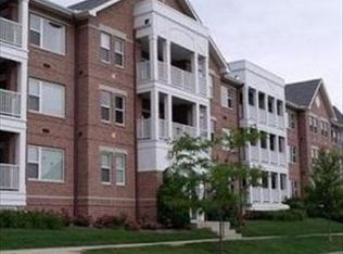 318 57th St UNIT 101, Kenosha, WI 53140