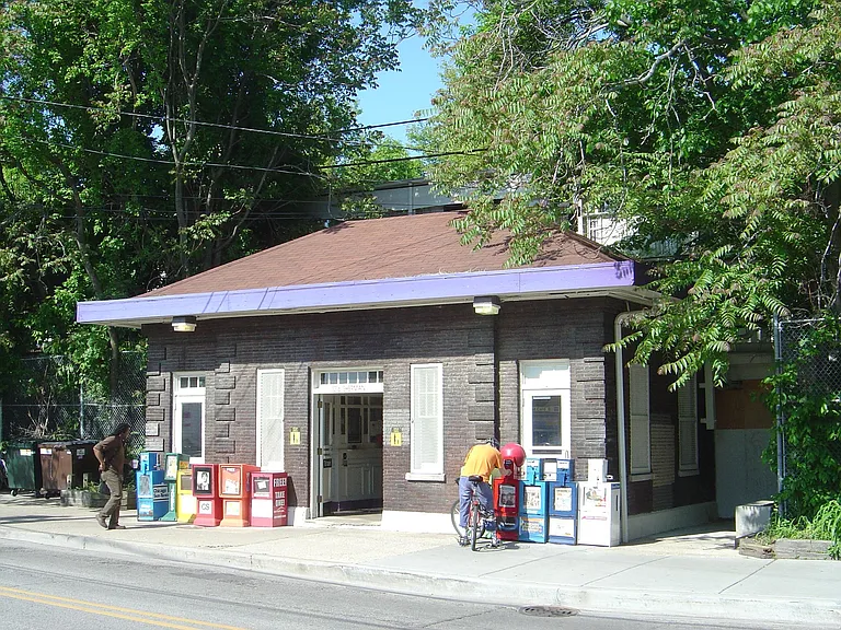 Dempster Street Purple Line