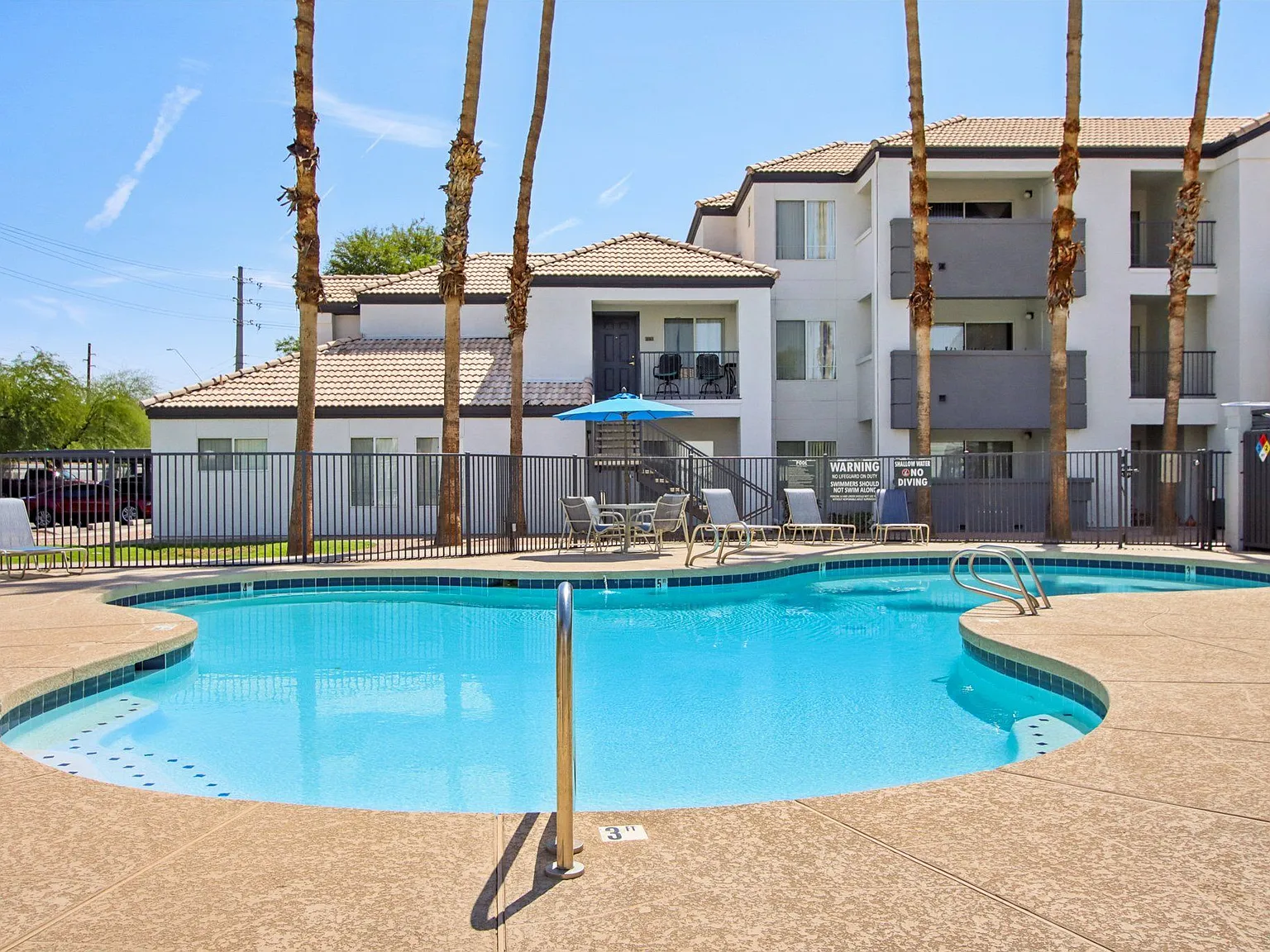 The Village at Sun Valley Apartments — Photo 4