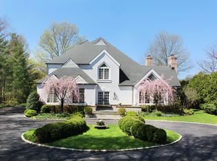 3 Stratton Rd, Purchase, NY 10577