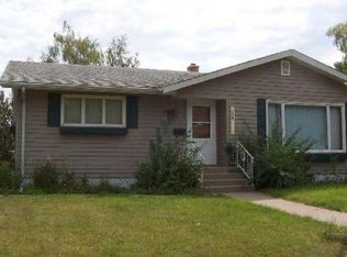 1400 Manvel Ave, Grafton, ND 58237