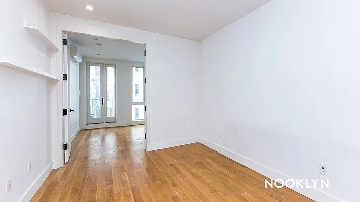 Rented by Nooklyn NYC LLC | media 53