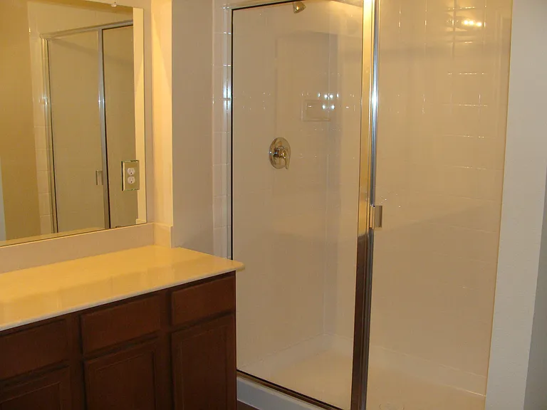 2127 Meadow View Dr — Photo 14