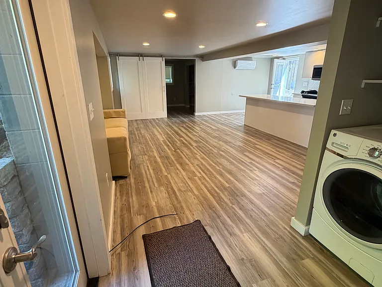 SE 26th Ave — Photo 20