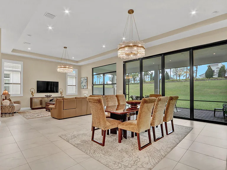 9204 SW Arco Way — Photo 14