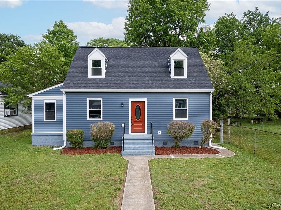 1st image of 2821 Wellington St
