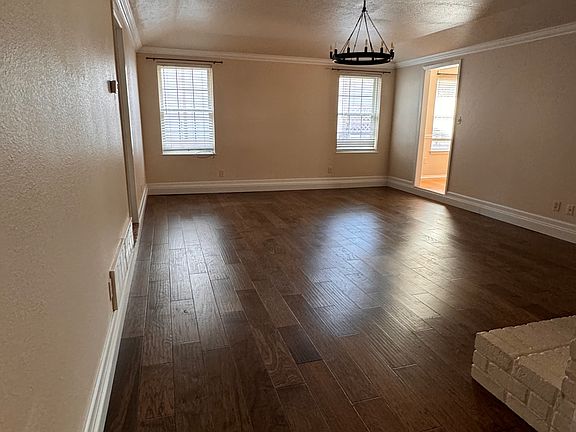5th image of 868 Chateau Valee Cir