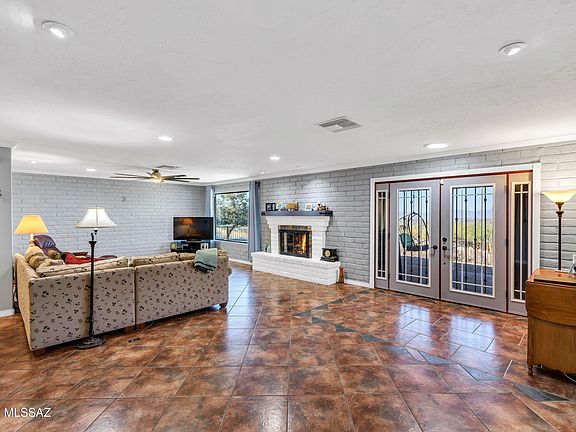 5th image of 8710 N Newport Pl
