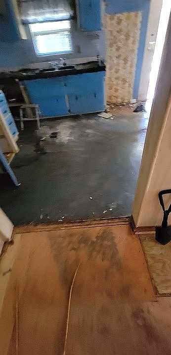 2nd image of 312 Snook Ct