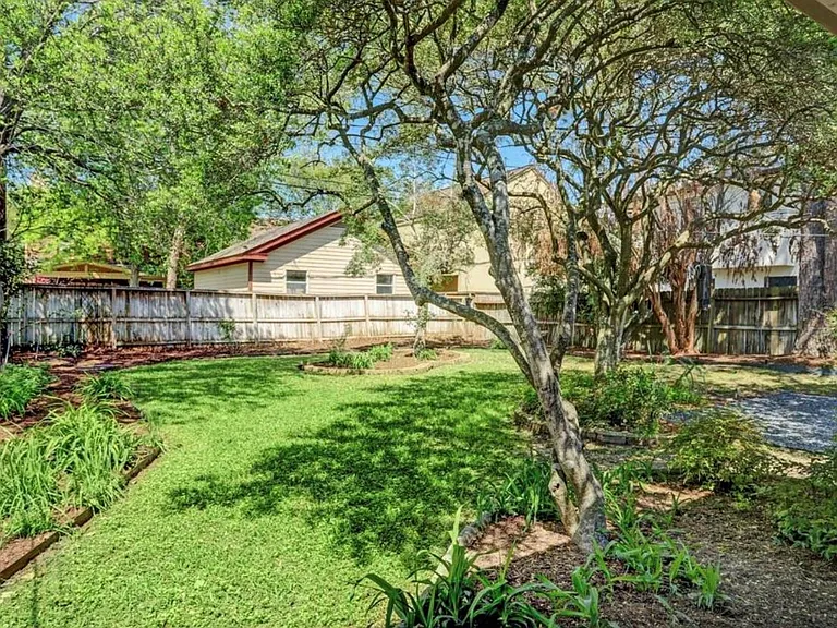 3708 Bellaire Blvd — Photo 20