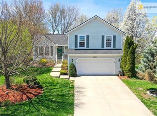 21851 Race St, Spring Hill, KS 66083