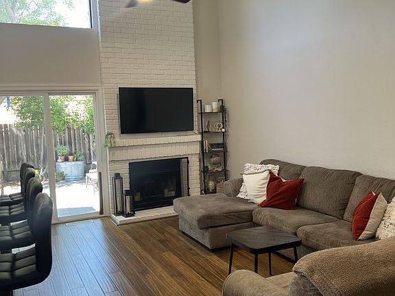 2nd image of 2584 Canton Ln