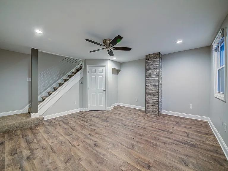 33 Southern Ave — Photo 3