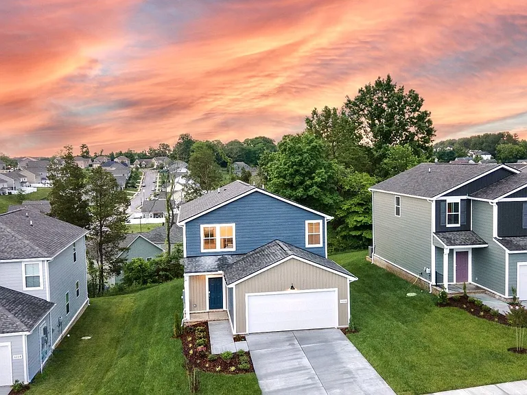 3206 Hearth Hollow Rd — Photo 2