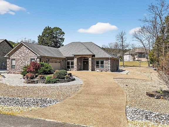 4th image of 3 Linares Ln