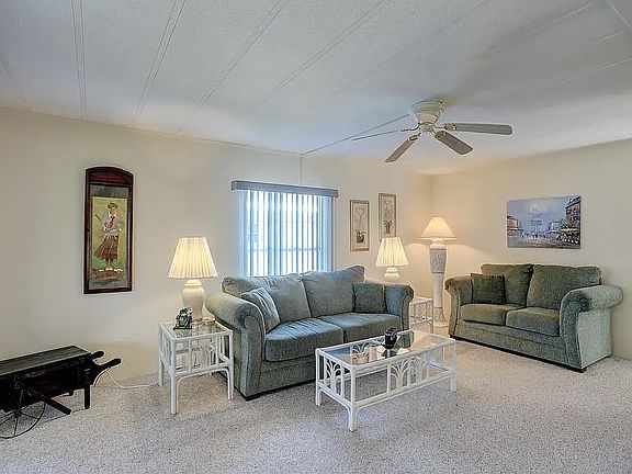 5th image of 1035 Royal Palm Dr