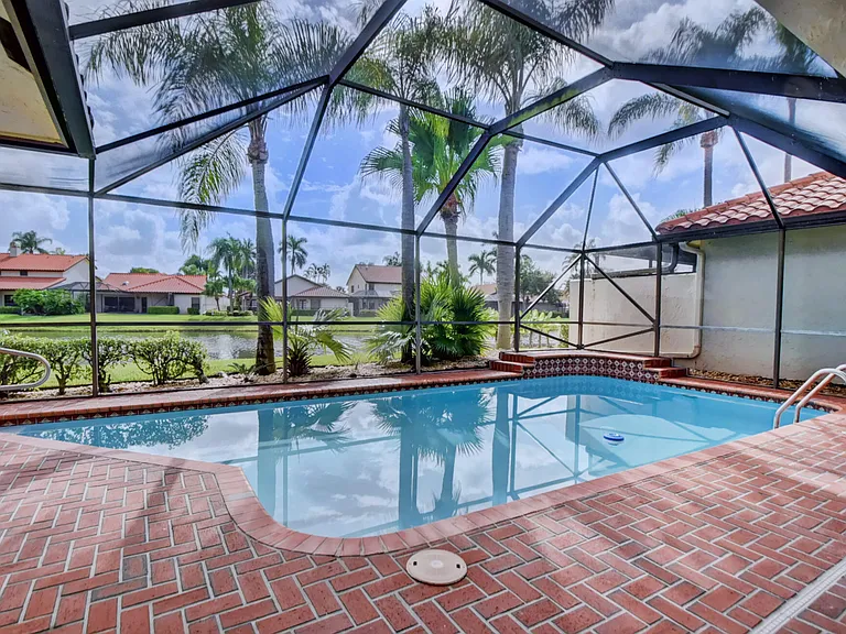 22595 Esplanada Cir W — Photo 2