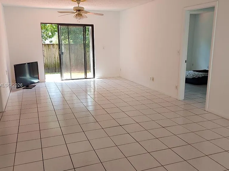 2240 Van Buren St #B1 — Photo 2