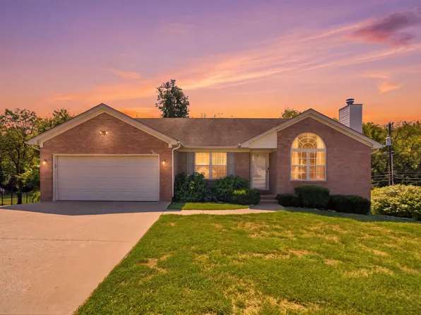 312 W Ridge Dr, Nicholasville, KY 40356