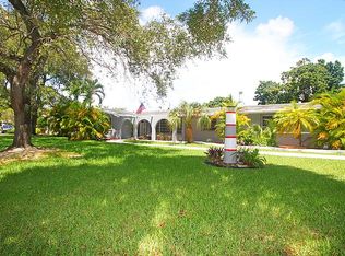 8205 SW 164th Ter, Palmetto Bay, FL 33157