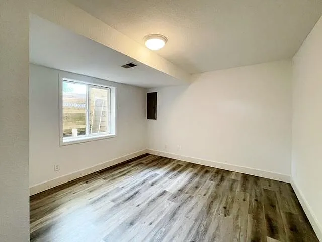 1836 Franklin St — Photo 20