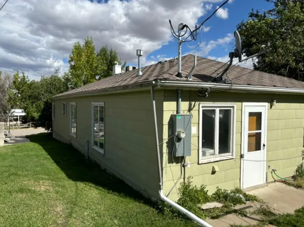 320 2nd St S, Shelby, MT 59474