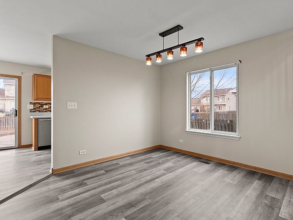 4th image of 2031 Matthew Dr