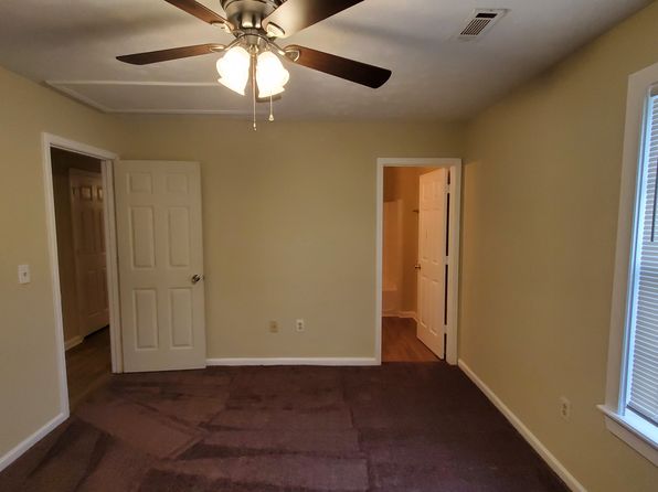 Madison Square, 1095 Micha Way, Madison, GA 30650