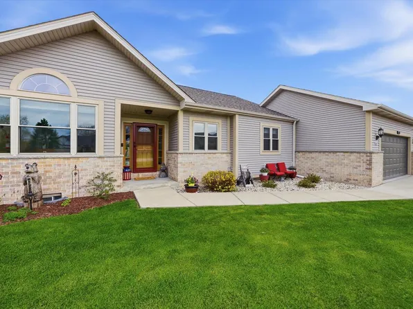 4335 S Rose COURT, New Berlin, WI 53151