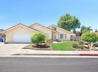 2356 Los Altos Ave, Clovis, CA 93611