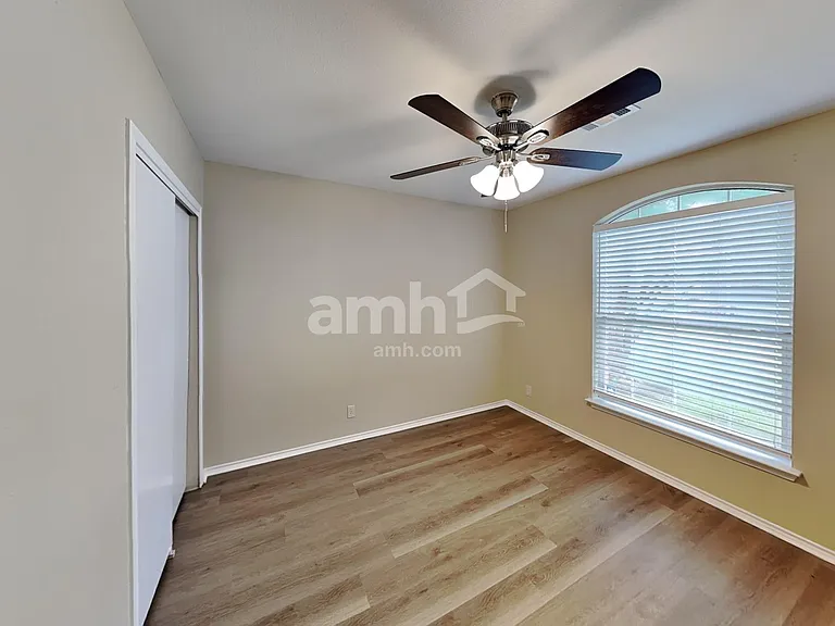 15243 Kamary Ln — Photo 12