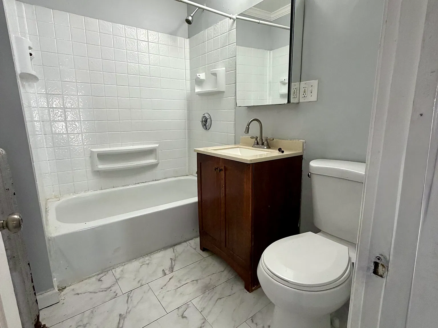 3 bed, $1,950 — Photo 3