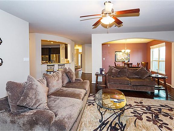 This home has rounded corners throughout!