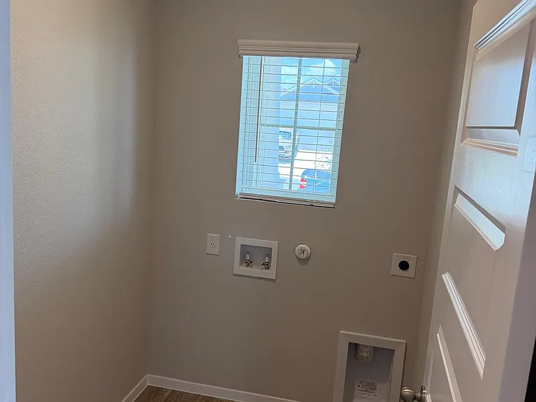 2701 Towy Rd — Photo 6