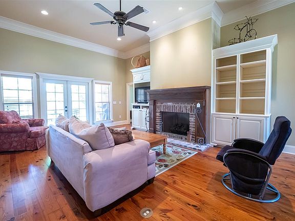 4th image of 117 Bear Creek Cir