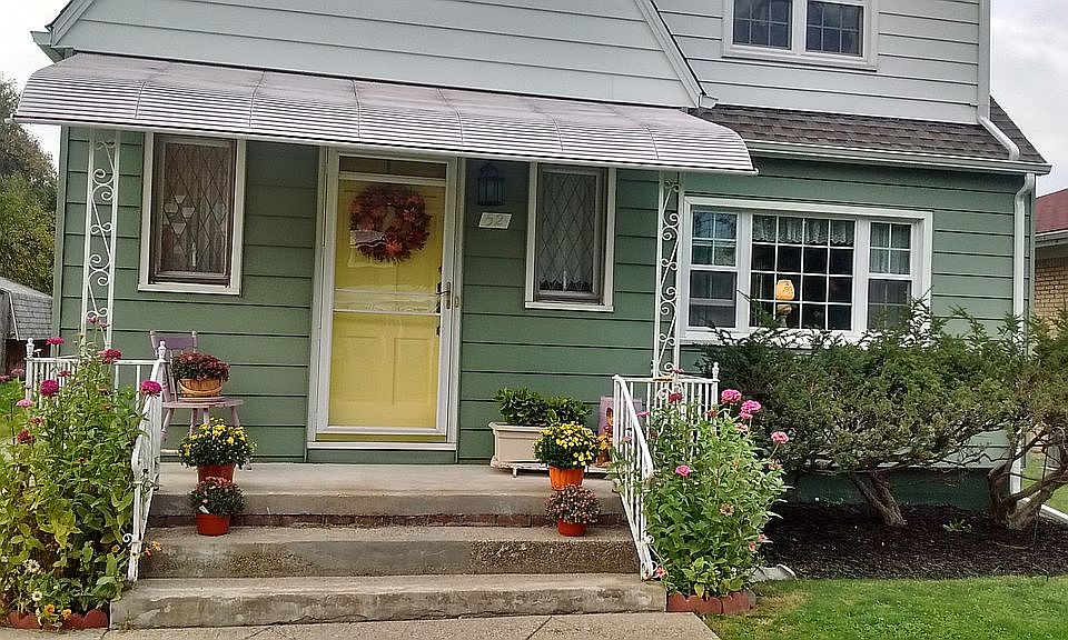 1st image of 52 Elmview Ave