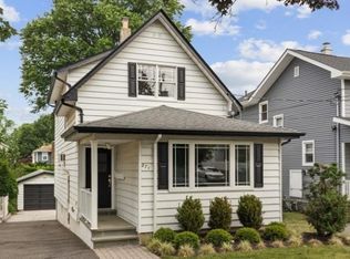 271 Travers Pl, Lyndhurst, NJ 07071