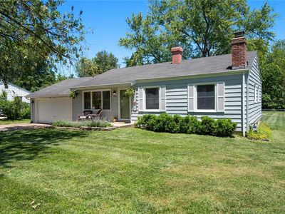 212 Ramsey Ln, Ballwin, MO, 63021