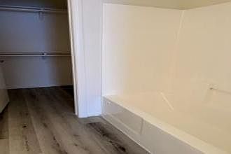 5th image of 9437 Sandy Reef Ave