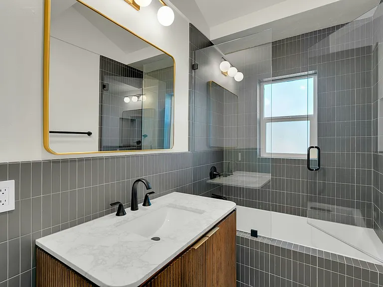 4279 Hortensia St — Photo 14