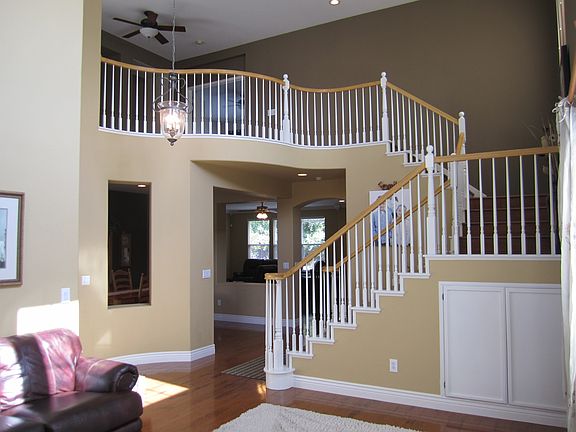 4th image of 2590 Parkcrest Way