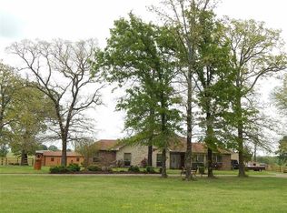 10420 County Road 4402, Larue, TX