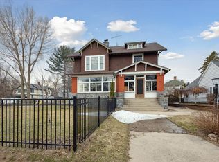 1711 1st St, Menominee, MI 49858