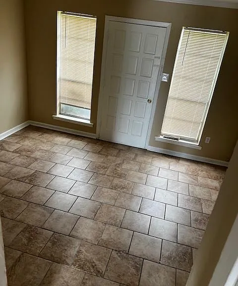 111 Cedar Ln — Photo 1