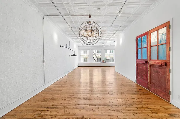 Sold by Nest Seekers International | media 3