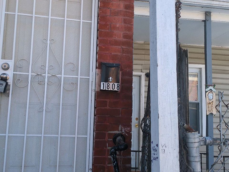 1st image of 1808 W 3rd St