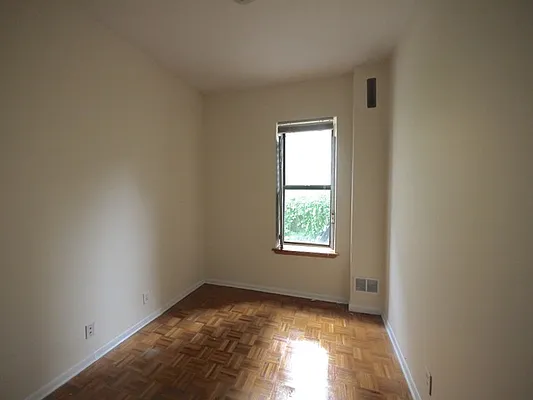 Rented by New York Residence | media 34