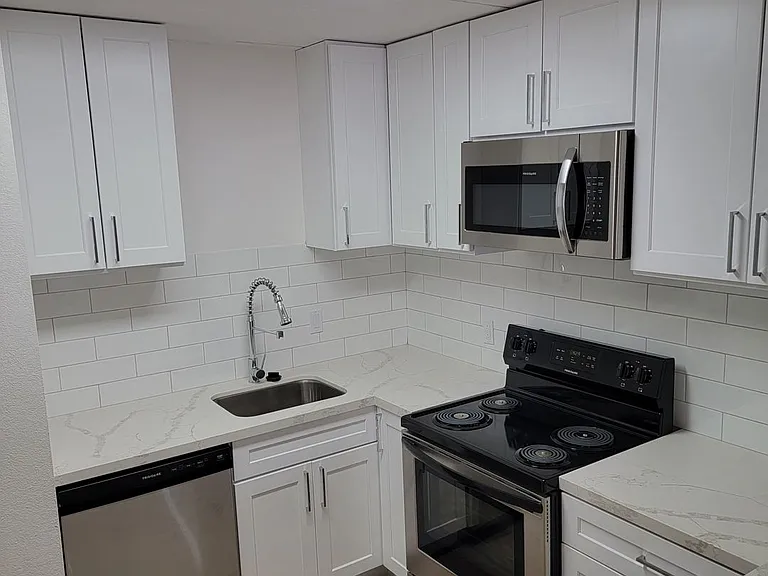 Palisade Flats — Photo 16