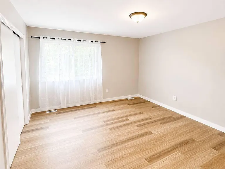 1144 Sawmill Rd #121 — Photo 14