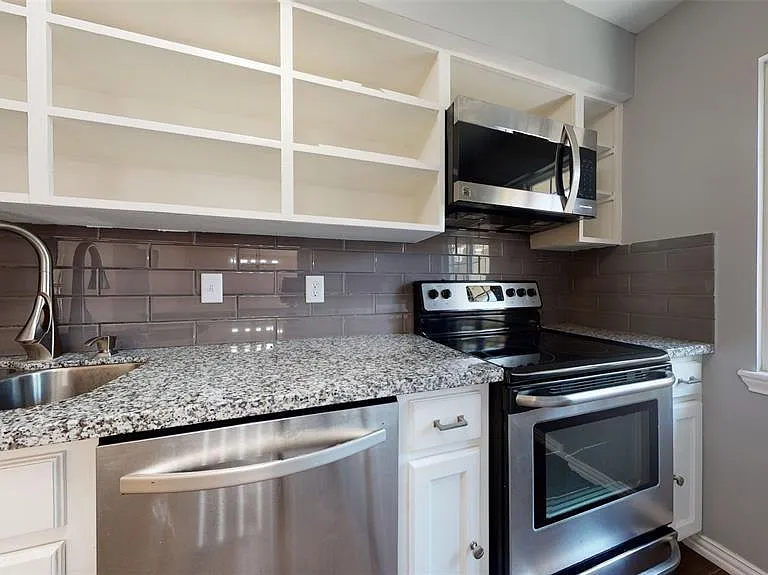 2121 Winrock Blvd #43 — Photo 16